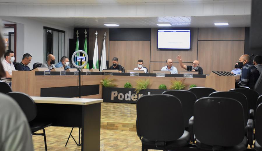 Sessão 038/2021: Câmara vota matérias em regime de urgência